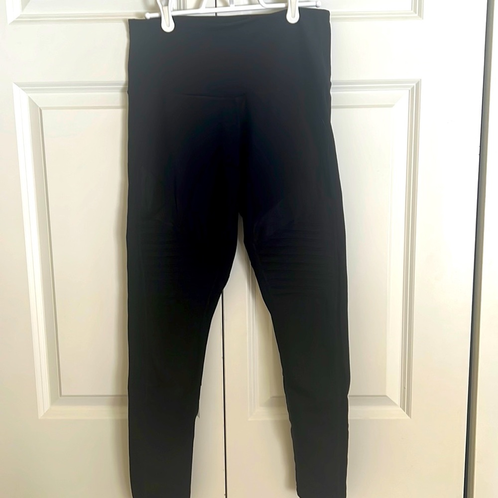 Zella Leggings with Knee Detail Black - Medium